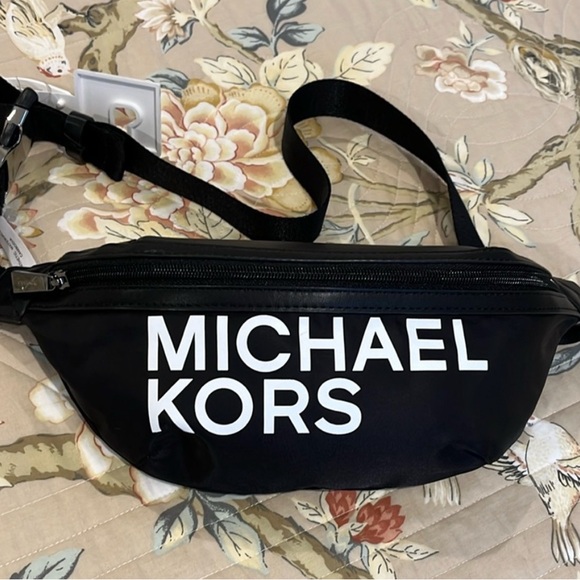 Michael Kors Handbags - Michael Kors Walk Around Waist Belt Bag